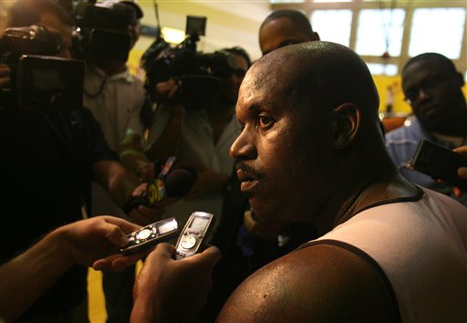 曼奇尼谈带伤比赛：除非把我腿弄断，否则别想让我离场（曼奇尼谈带伤出战：除非打断我的腿，否则我绝不下场）