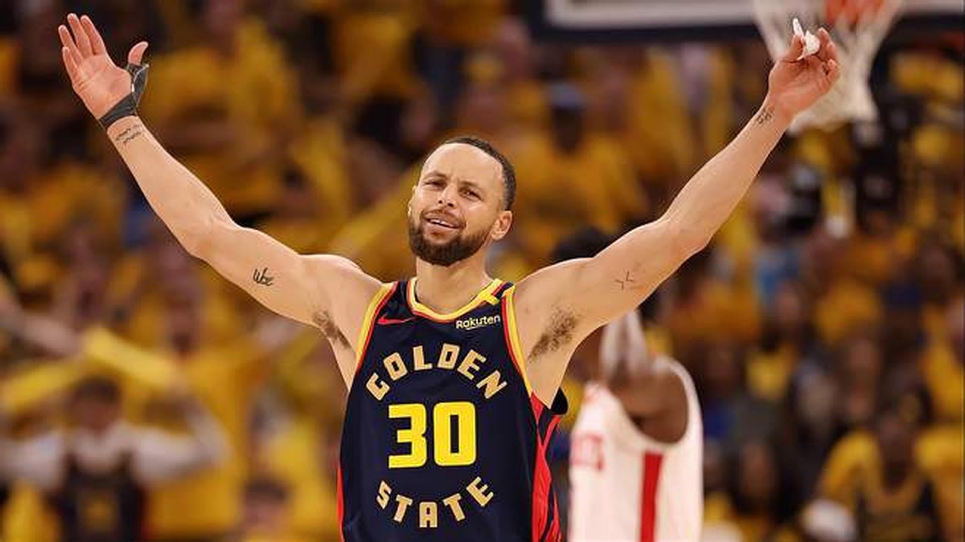 多特门将关键扑救保住胜利（多特门将神扑力保胜利）