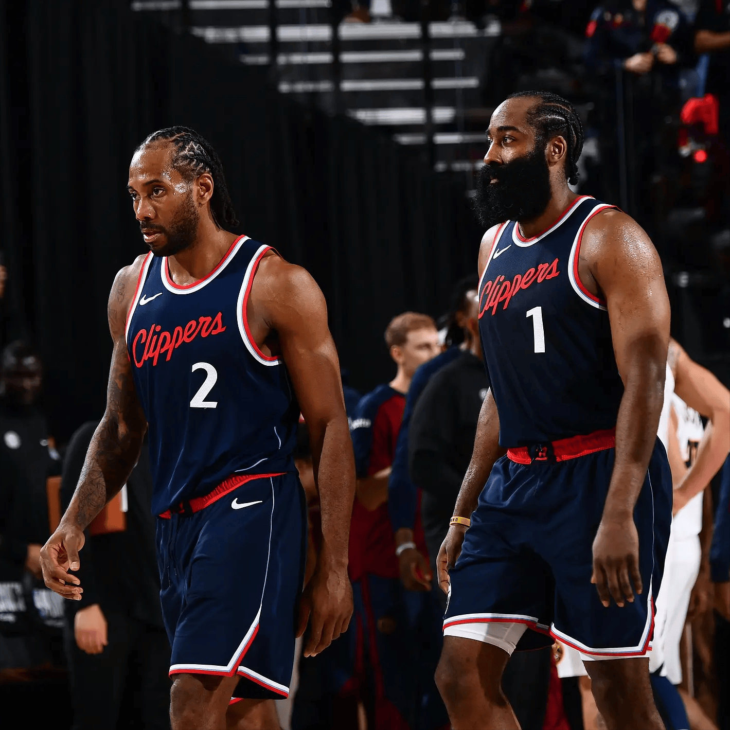 米兰达：很少有人能和斯帕莱蒂关系好，他的为人我还是不说了（米兰达：与斯帕莱蒂相处顺利者寥寥，对其为人我不便多谈）