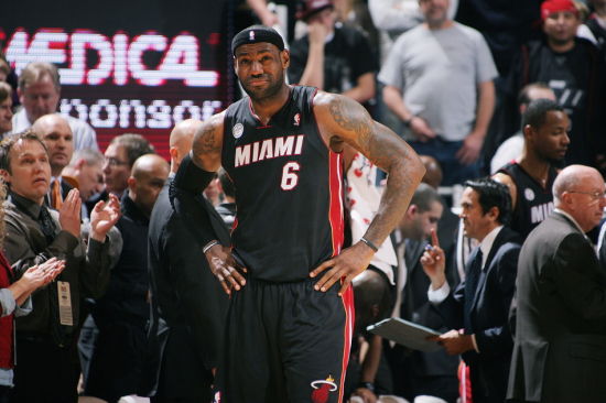 官方：新疆男篮与后卫理查德森签约，并已完备CBA注册手续（新疆男篮官宣：后卫理查德森加盟，CBA注册手续已完成）